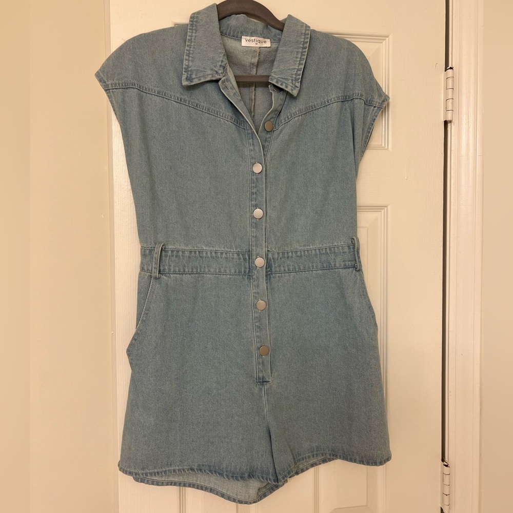 NWOT Vestique denim romper